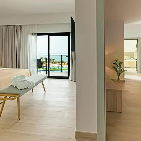 Hotel Cabogata 5*
